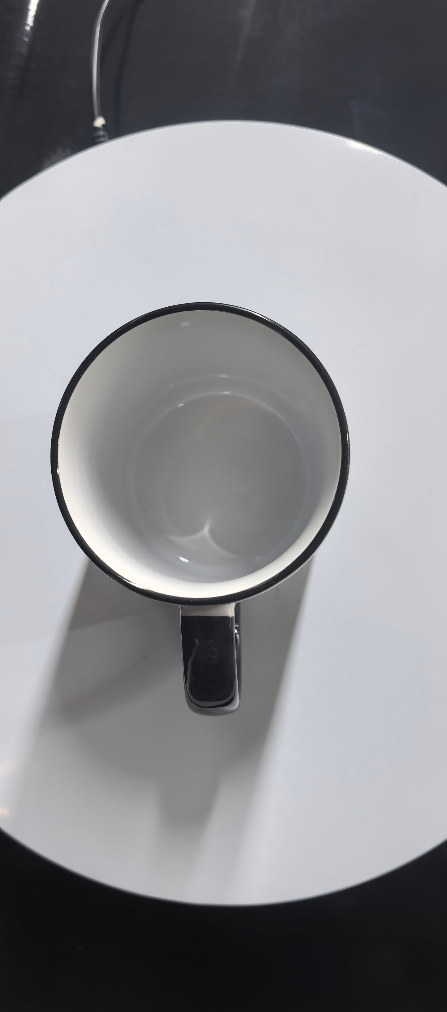 Beşiktaş Tasse-37 Kupa Design-Fanartikel mit Vereinslogo &Pokalstatistik-Geschenk für Beşiktaş-Fans-Schwarz-Weiß Design-1903-Fußball Erfolge