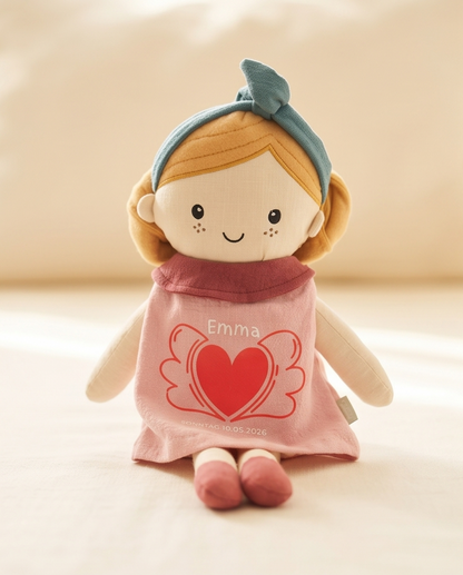 Personalisierbare Stoffpuppe mit Namen & Datum – Geschenk zur Geburt & Taufe