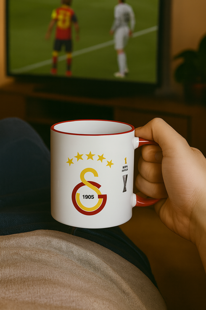 Galatasaray Tasse–63 Kupa Design-Fanartikel mit Vereinslogo & Pokalstatistik-GS Fan Tasse –Fußballverein-Geschenk für Galatasaray-Fans