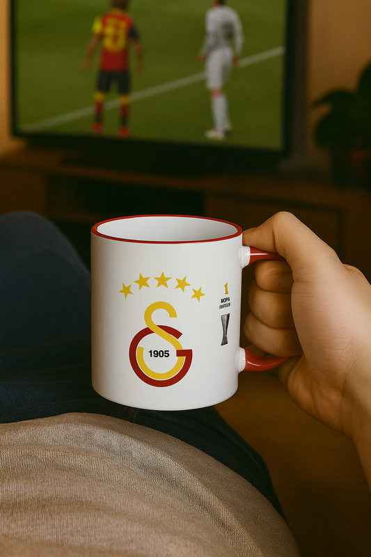 Galatasaray Tasse–63 Kupa Design-Fanartikel mit Vereinslogo & Pokalstatistik-GS Fan Tasse –Fußballverein-Geschenk für Galatasaray-Fans