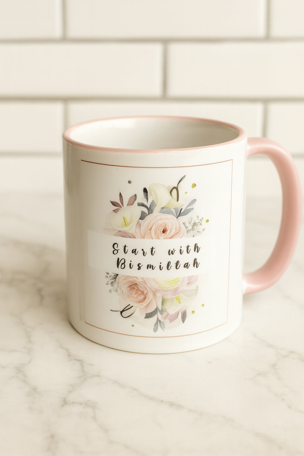 " Start with Bismillah - End with Elhamdulillah" - Inspirierende Tasse für alle – Pastellblumen & Glaubensspruch"- "Keramiktasse mit Spruch – Girl of Faith – Geschenk für starke Frauen"