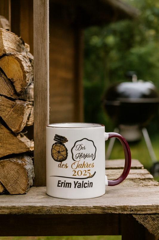 Personalisierte Tasse „Der Holzklotz des Jahres 2025“ – Lustige Geschenkidee mit Namen & Holz-Motiv – Gag Award Tasse