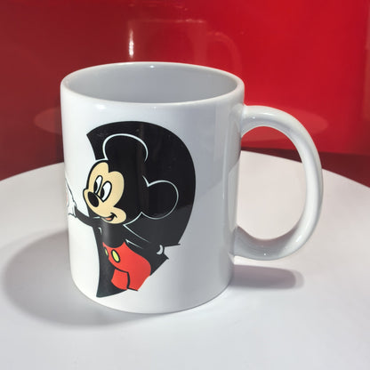 Familien-Tasse mit Disney-inspiriertem Design – personalisierbar bei Atelier 67“