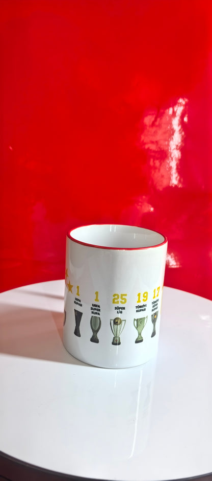 Galatasaray Tasse–63 Kupa Design-Fanartikel mit Vereinslogo & Pokalstatistik-GS Fan Tasse –Fußballverein-Geschenk für Galatasaray-Fans