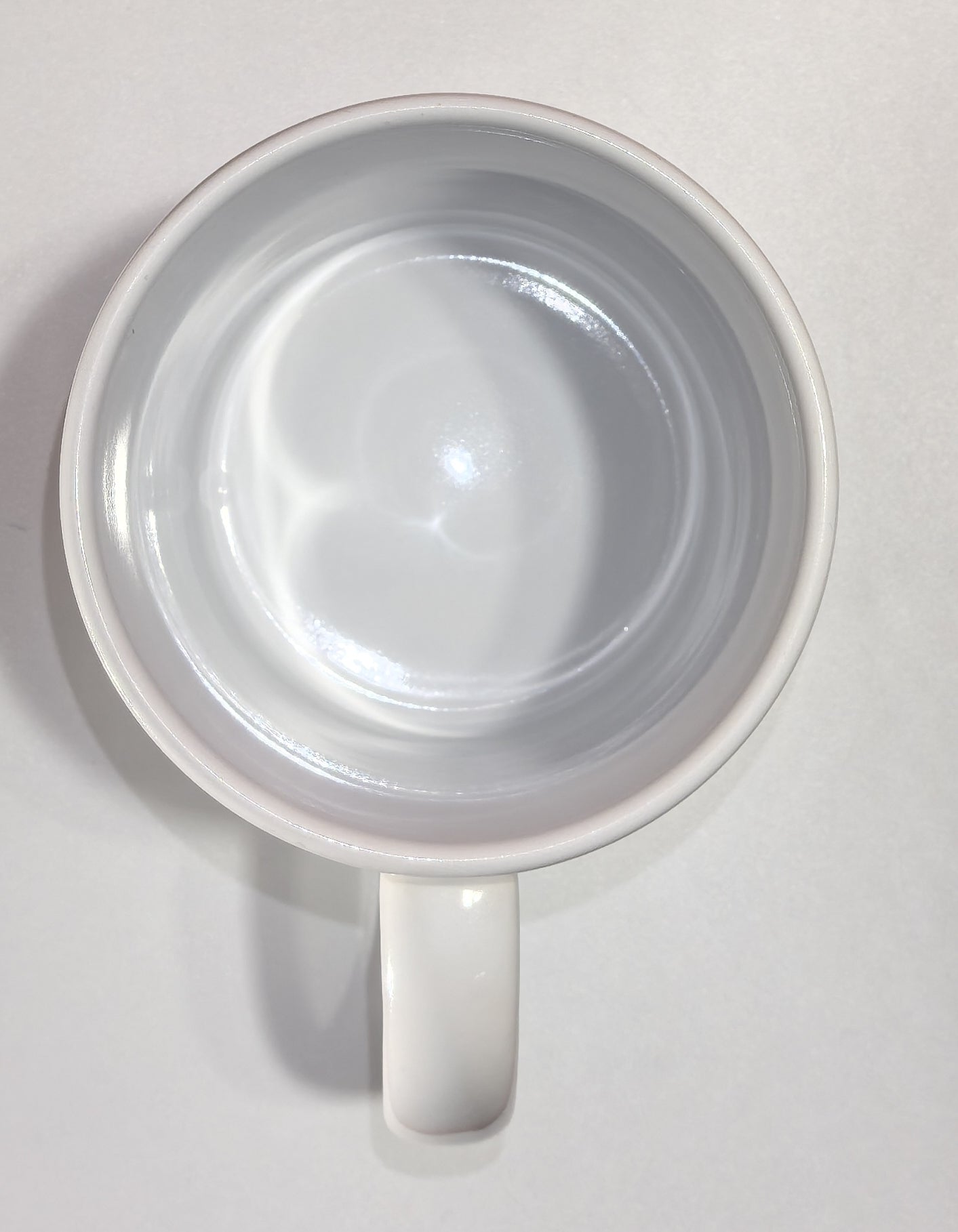 Personalisierbare Familien-Tasse mit Mickey-Händen – Wunschname & Disney-inspiriertes Design