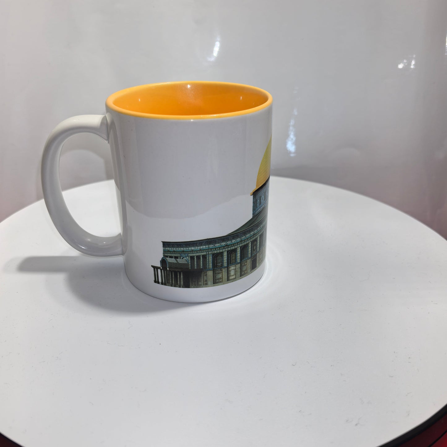 „Islamisch inspirierte Tasse mit Felsendom-Illustration – ideal für Ramadan oder Bayram“