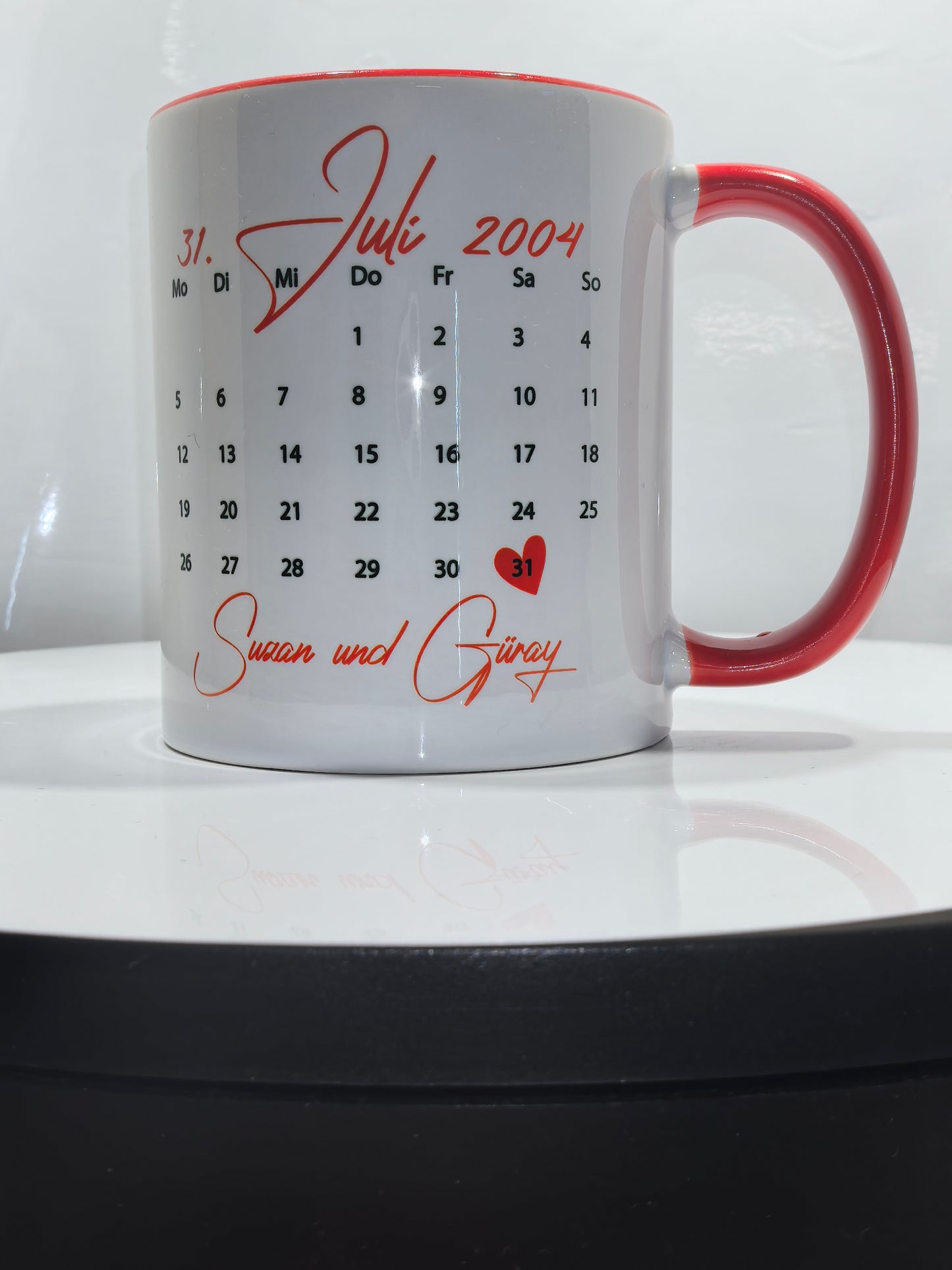 „Valentinstags-Tasse mit Musikplayer-Design in Rot“