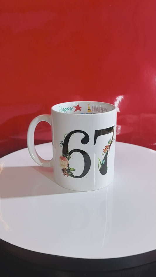 Personalisierte Zahl Tasse "Wunschzahl" Floral – Geschenk zum 67. Geburtstag, Personalisierte Tasse mit Zahl und Blumen