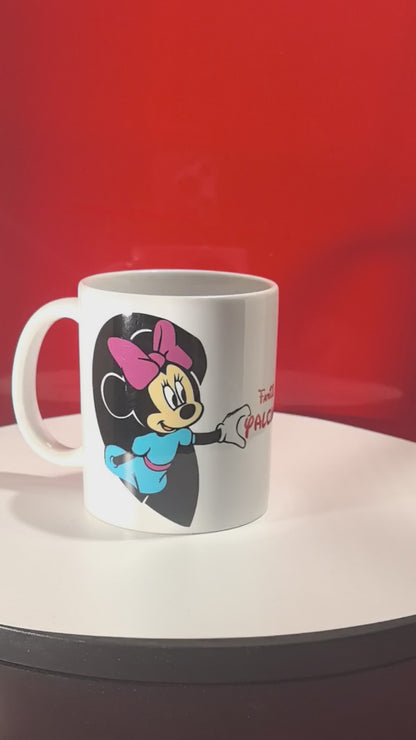 Personalisierbare Familien-Tasse mit Mickey-Händen – Wunschname & Disney-inspiriertes Design